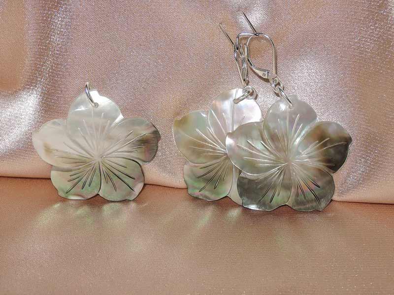 Set náušnice a prívesok z lastúry perlorodky