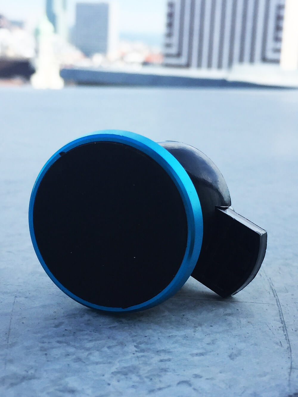 Magnetický držiak na mobil do auta modrý