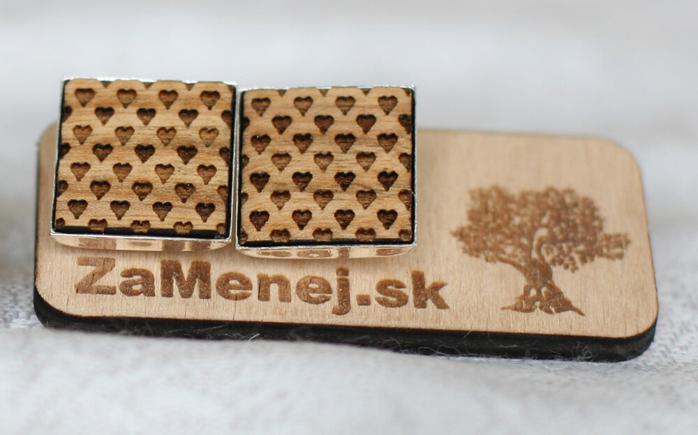 Drevené manžetové gombíky - srdiečkové (2 kusy v balení)