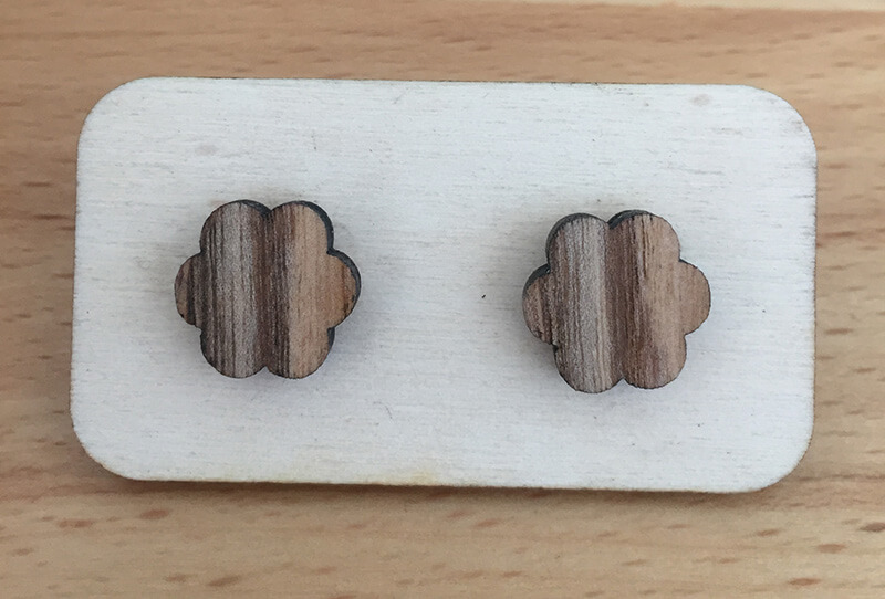 Drevené náušnice - vzor 19 (priemer 2,3 cm)