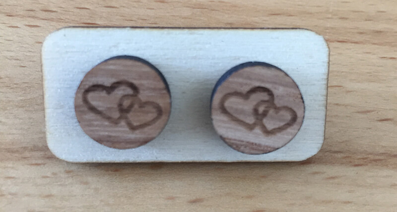 Drevené náušnice - vzor 12 (priemer 2,1 cm)