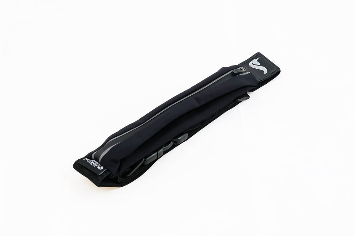 Funkčná športová kapsa Be The Special One - čierna