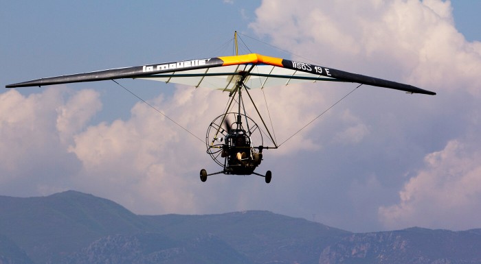 Let motorovým rogalom