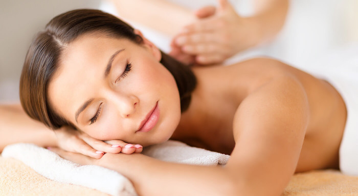 Celotelová masáž špeciálne pre ženy