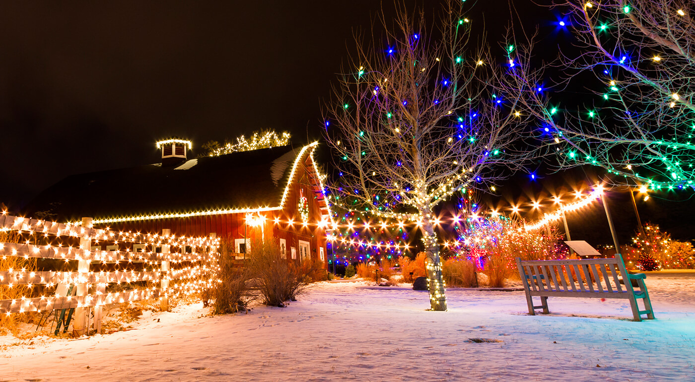Vianočné LED osvetlenie domu + svetelné záclony
