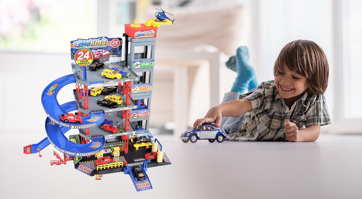 Detská garáž s výťahom a autíčkami