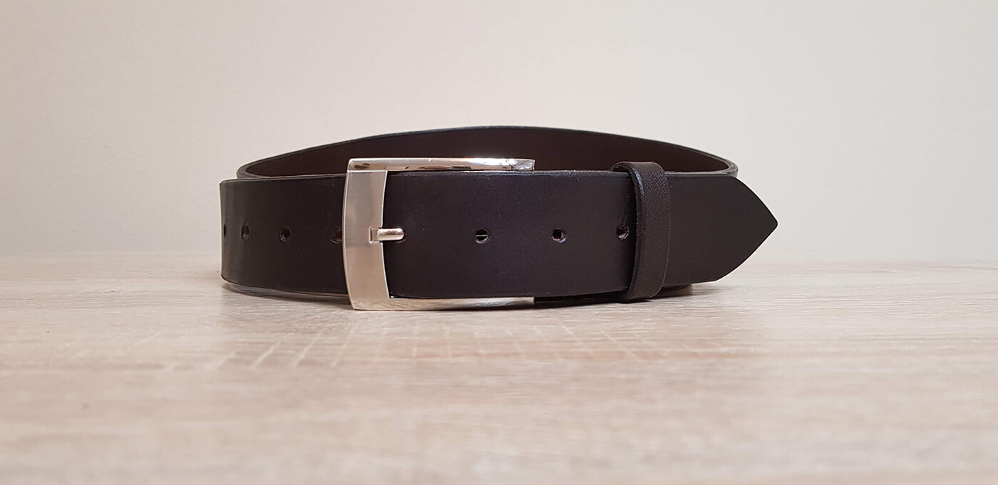 Pánsky kožený opasok Black Belt v darčekovej krabičke (veľkosť podľa vášho výberu)