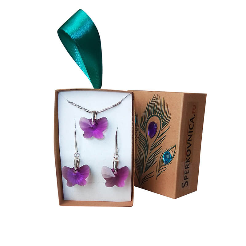 Súprava náušníc a prívesku SWAROVSKI Motýľ ametyst v darčekovej krabičke