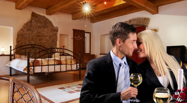 Luxusné ubytovanie s raňajkami a 7 chodovým degustačným prestige menu v Penzióne Fortuna***. 