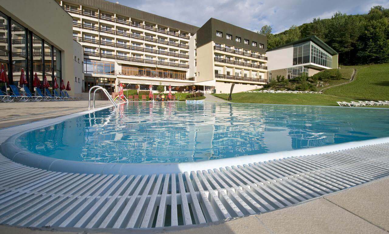 Romantický pobyt v 4*Sitno Forest Resort