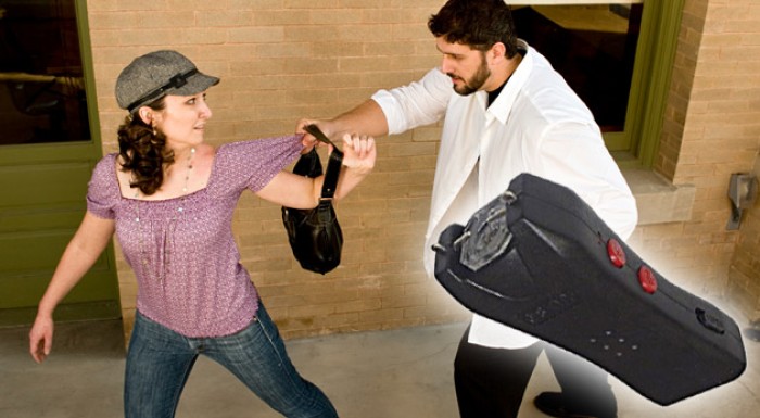 Paralyzér s LED svetlom a zvukovým efektom. Noste bezpečie stále so sebou.