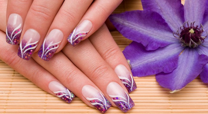 Gélové nechty pre atraktívny vzhľad vašich rúk.