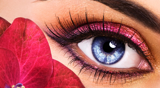 Aplikácia 3D mihalníc s farbou podľa želania. V ponuke až 5 trendy farieb + úprava obočia.