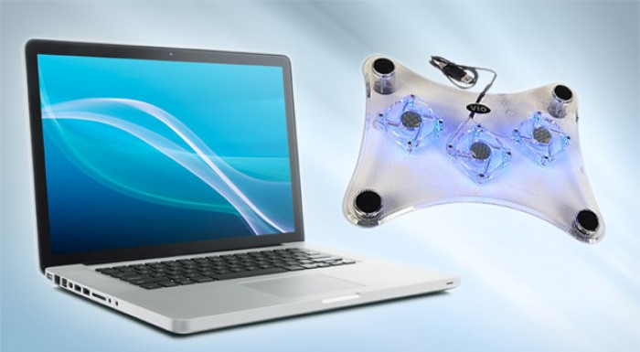 Zvýšte výkon svojho počítača - chladiaca podložka pod notebook s trendovým modrým podsvietením.