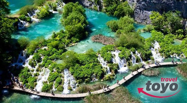 Plitvické jazerá - vyberte sa s nami po stopách Winnetoua s návštevou večernej metropoly Chorvátska.