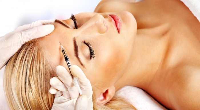 Crystal Esthetic Beauty Clinic - odstránenie vrások aplikáciou botoxu v centre Bratislavy.