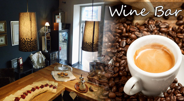 Presso, cappuccino alebo latte s tatranským medovníkom v centre Bratislavy.