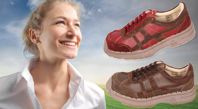 Dámska kožená vychádzková obuv.