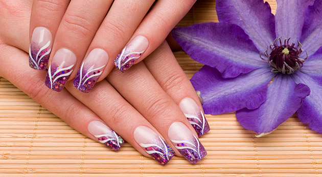 Gelová modeláž nechtov so zdobením