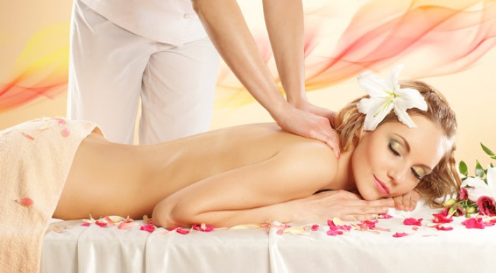 Aróma masáž s vonnou sviečkou