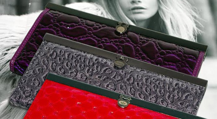 Dámska lakovaná peňaženka v 4 farbách