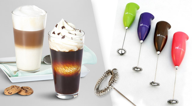 Šľahač mlieka na batérie