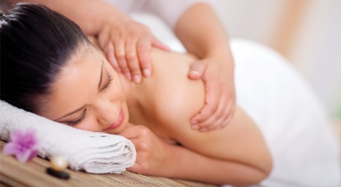 Masáž chrbta alebo celotelová masáž