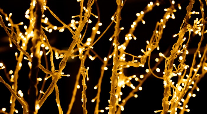 Solárne LED osvetlenie záhrady