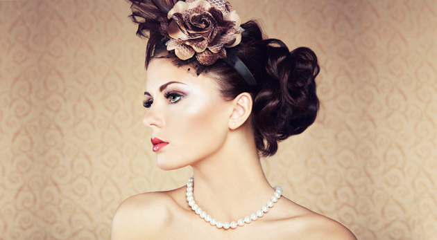 Elegantný spoločenský účes