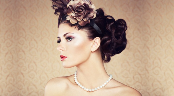 Elegantný spoločenský účes