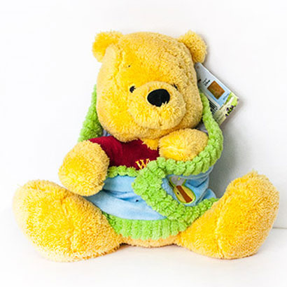 Disney hračka Pú v osuške huňatý (dĺžka 25 cm)