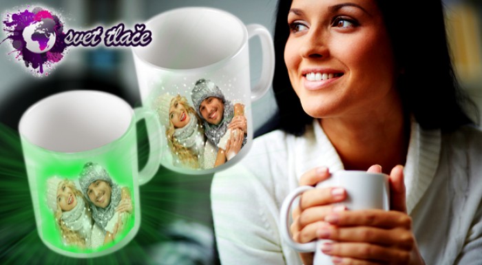 Fosforeskujúci hrnček s fotografiou