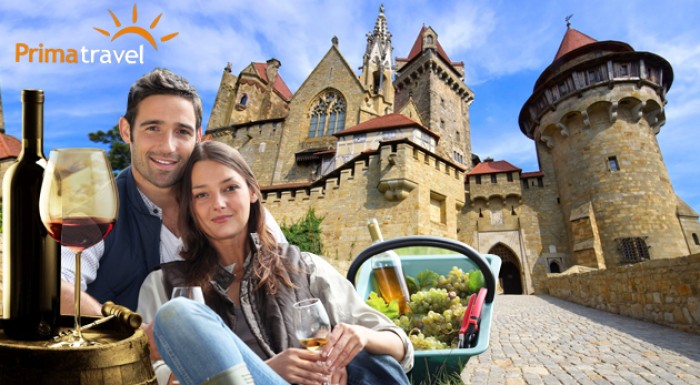 Romantický zámok Kreuzenstein a raj vína Poysdorf