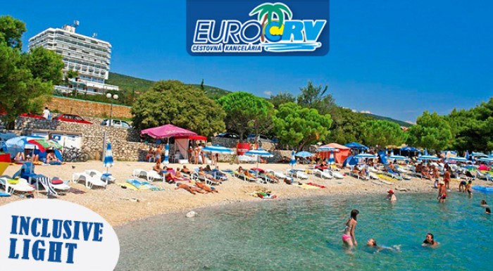 Leto v Chorvátsku - pavilóny OMORIKA