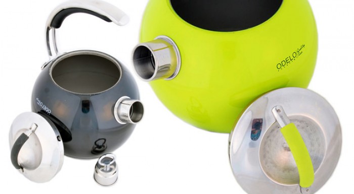 Štýlový čajník s píšťalkou s objemom 3 litre