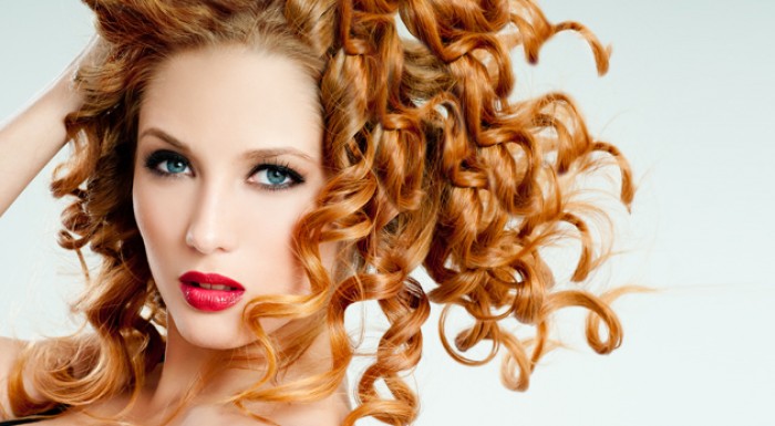 Strih, regenerácia vlasov či farbenie