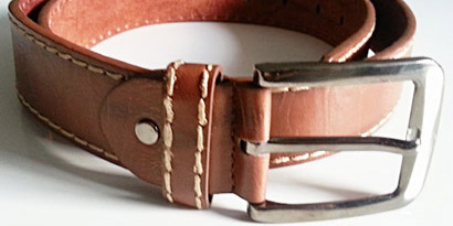 Pánsky kožený opasok s oceľovou prackou - model K