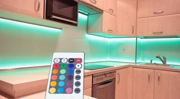 LED pás s diaľkovým ovládaním