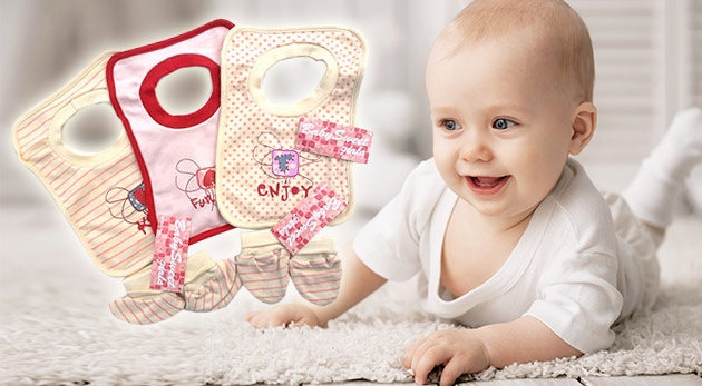 Rozkošný dievčenský a chlapčenský kojenecký set