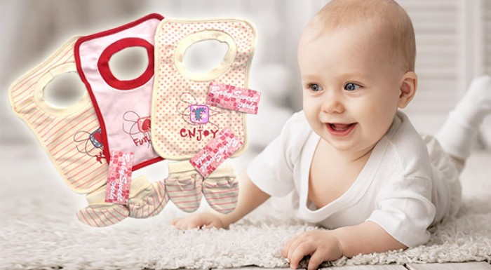 Rozkošný dievčenský a chlapčenský kojenecký set