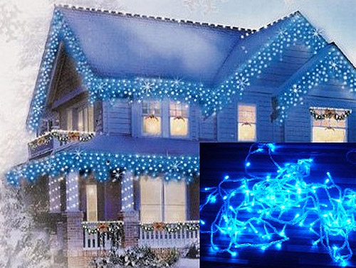 Vianočné ozdobné osvetlenie domu modré