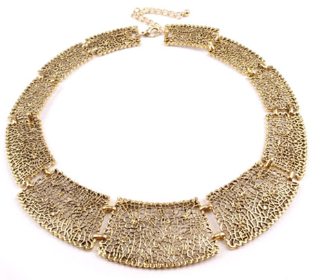 Masívny kovový náhrdelník - zlatý