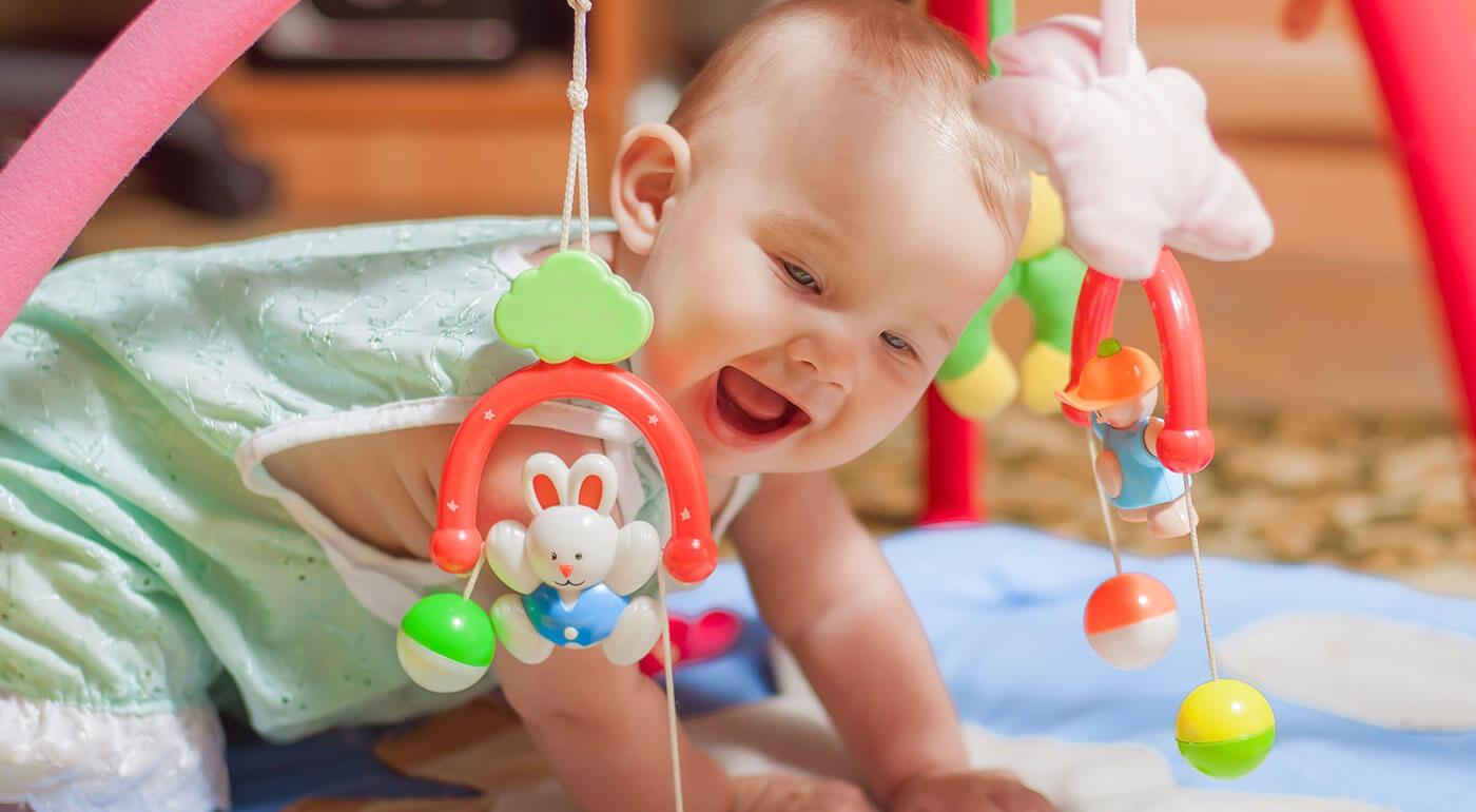 Pestrofarebná hrajúca ARTI detská hrazdička