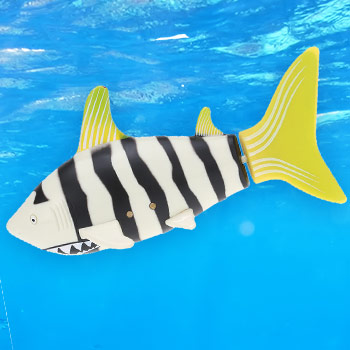 Robotická ryba - farba čierno-žltá s pásikmi