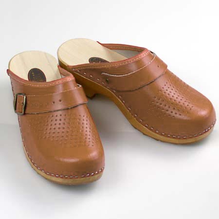 Dámske dreváky s uzatvorenou špičkou - farba hnedá - veľkosť 36