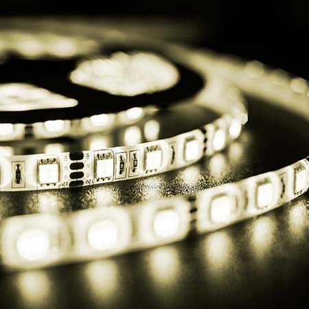 Biely 5-metrový LED pás