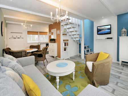 Pobyt pre 4-5 osôb na 3 dni (2 noci) v Chate Lux Tatry Holiday: 1x 90 minút sauna, minigolf pre päť osôb, wellness poukážka, fľaša vína