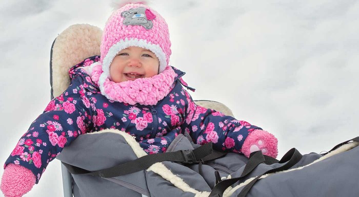 Kovové sánky s fusakom z ovčieho rúna