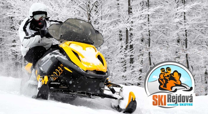 Jazda na snežnom skútri v SKI Rejdová